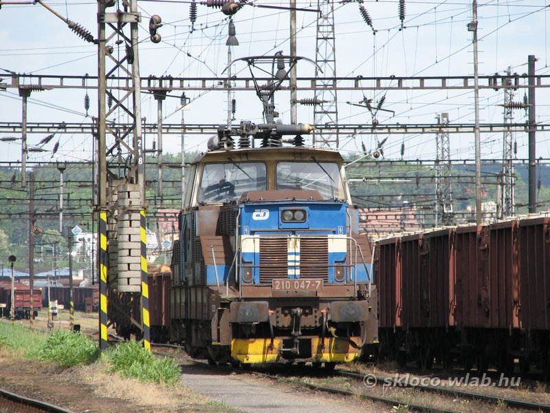 210 047-7