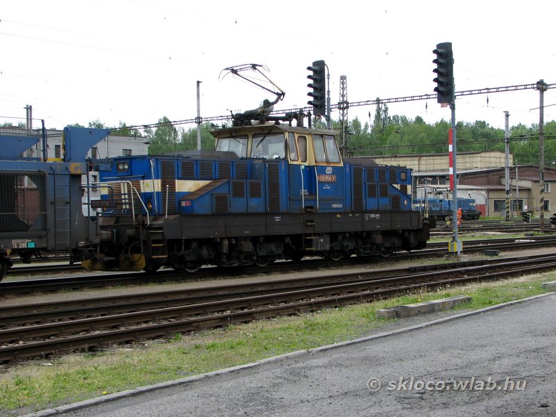 210 054-3