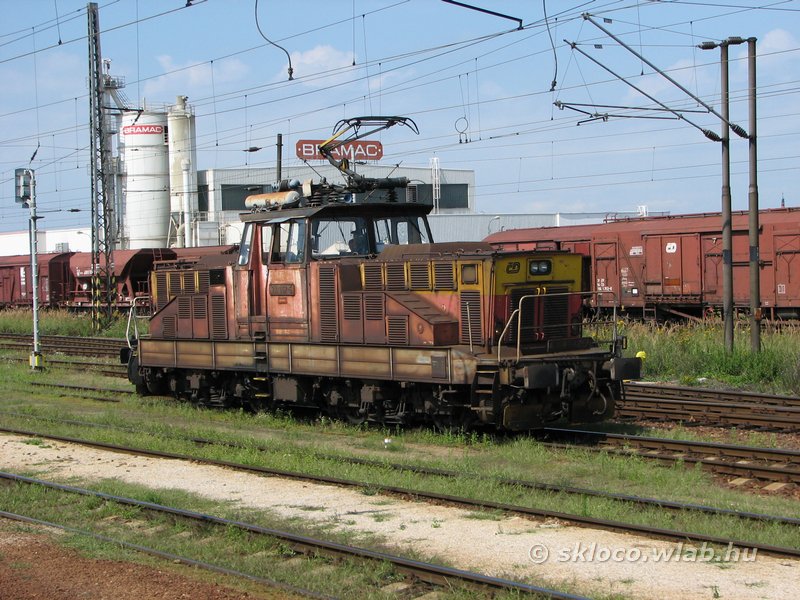 210 067-5