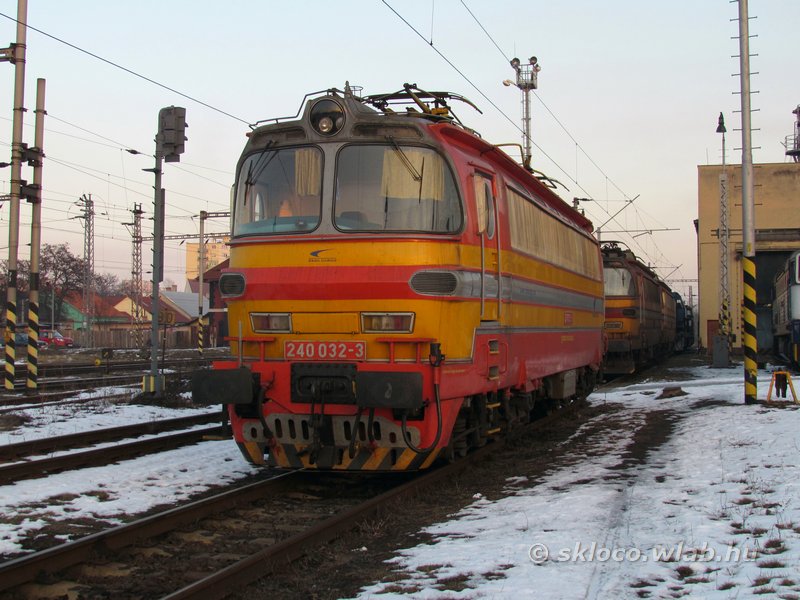 240.032-3