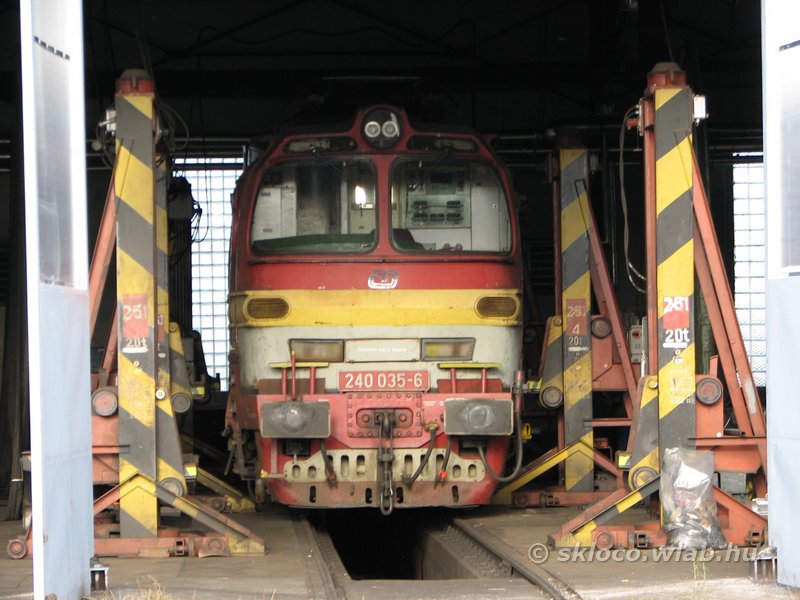 240 035-6