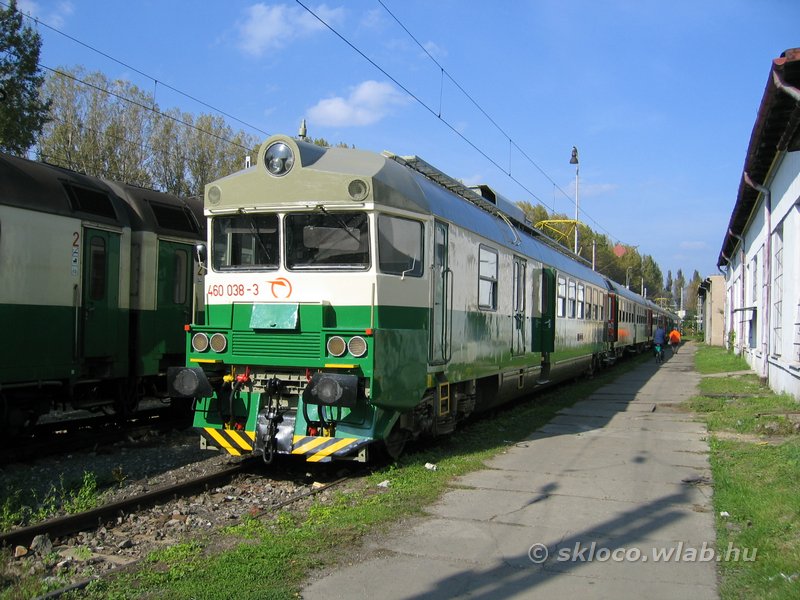460 038-8