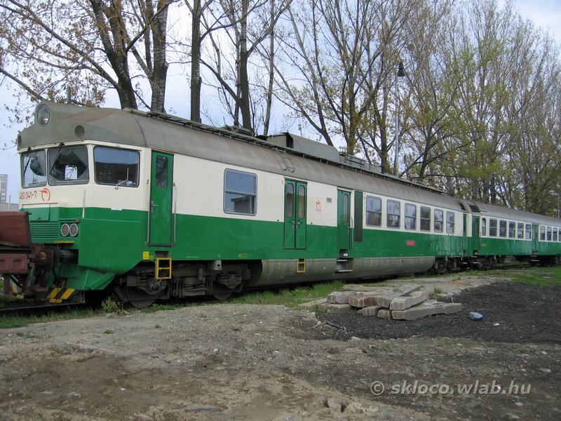 460 041-7