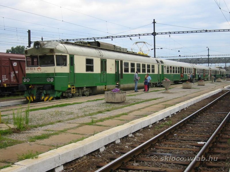 460 050-8