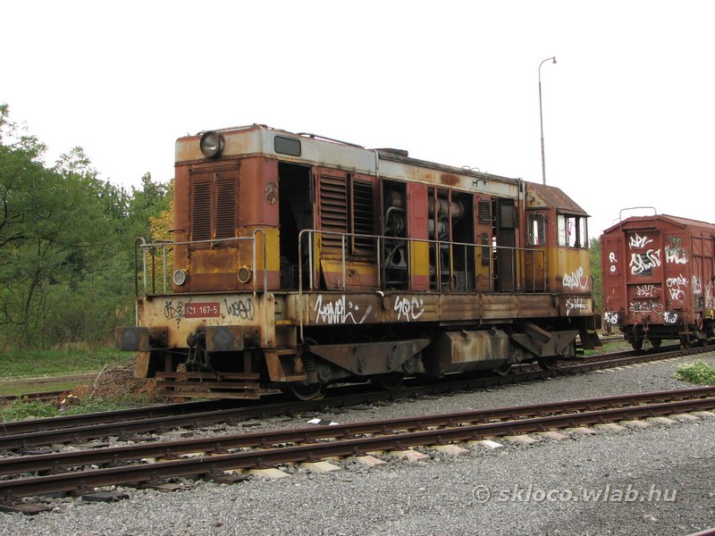 721 167-5
