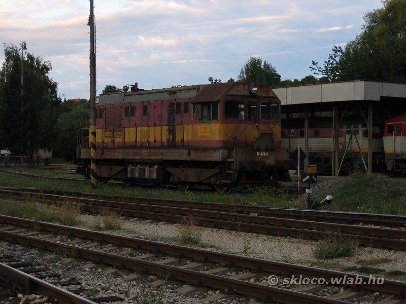 721 220-2