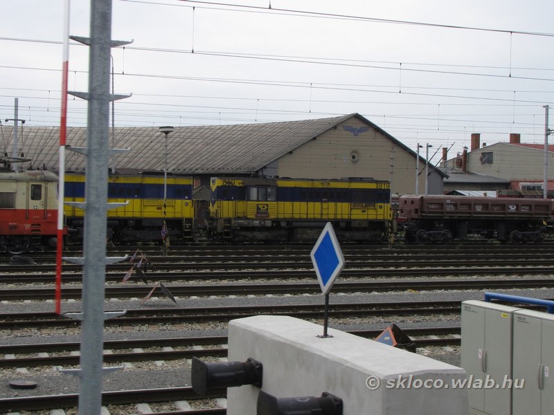 740 819-8