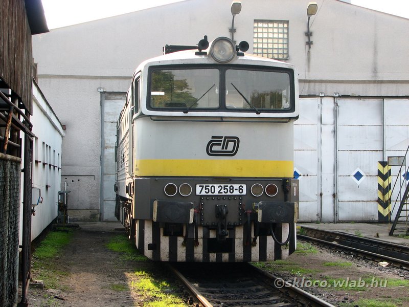 (750 258-6)