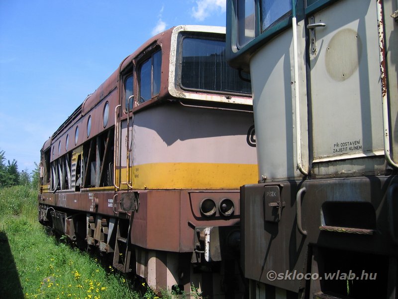 (750 276-8)