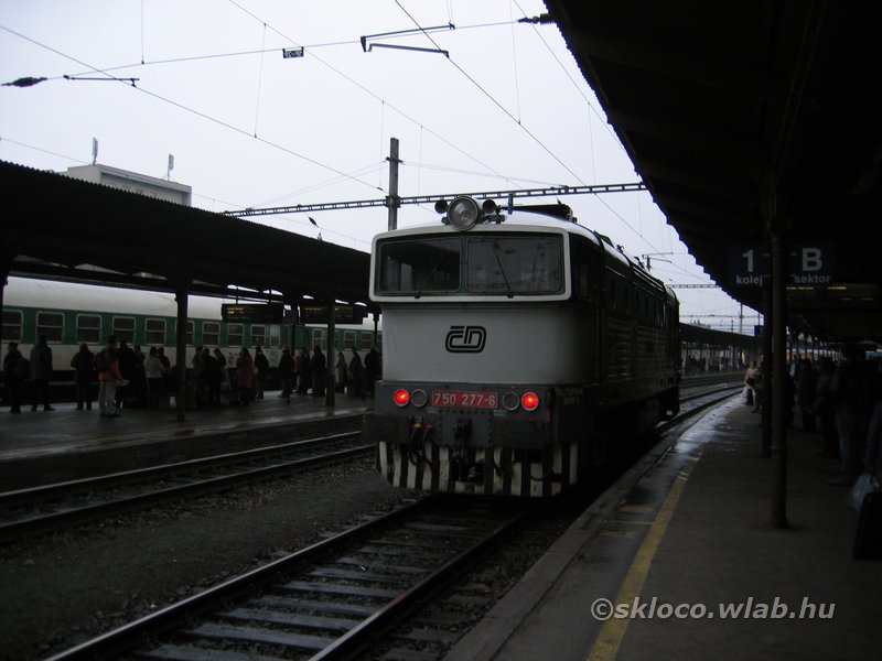 750 277-6