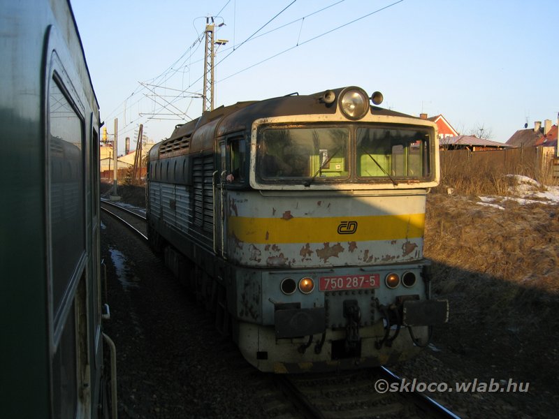 750 287-5