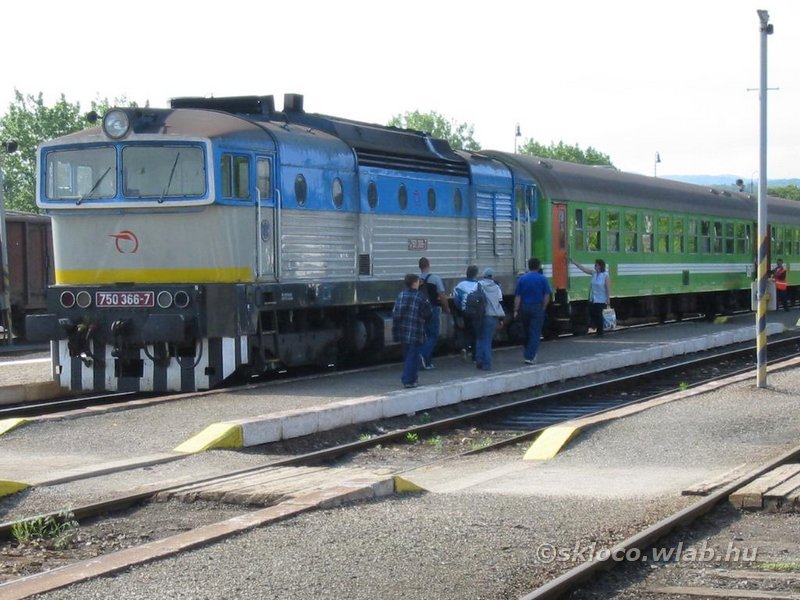 (750 366-7)