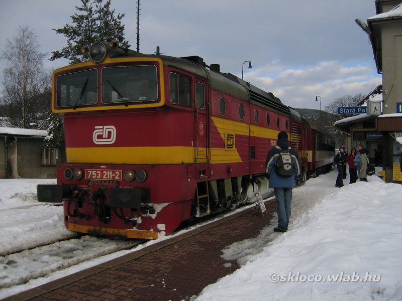 753 211-2