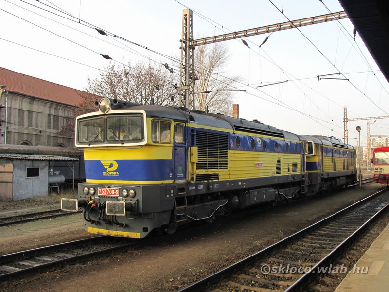 753 709-5