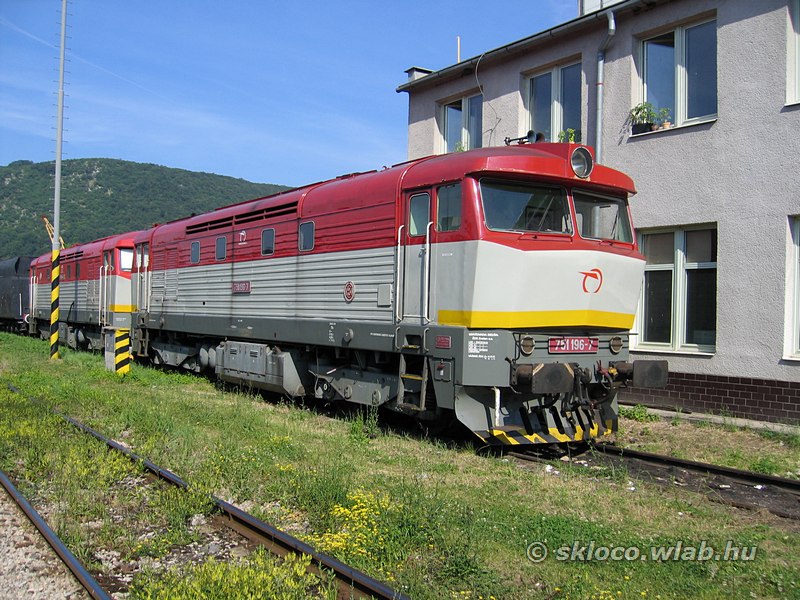 751 196-7