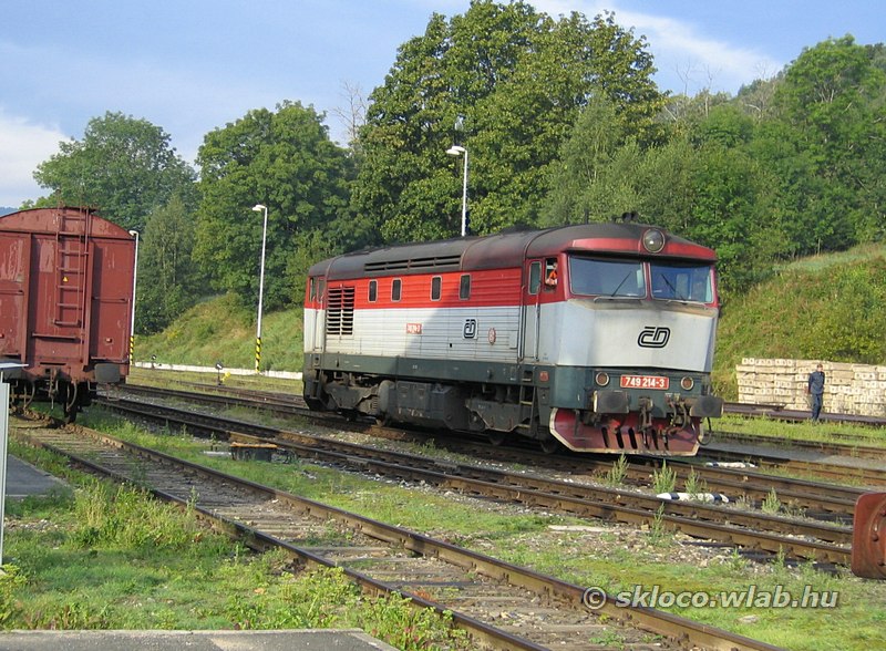 (749 214-3)
