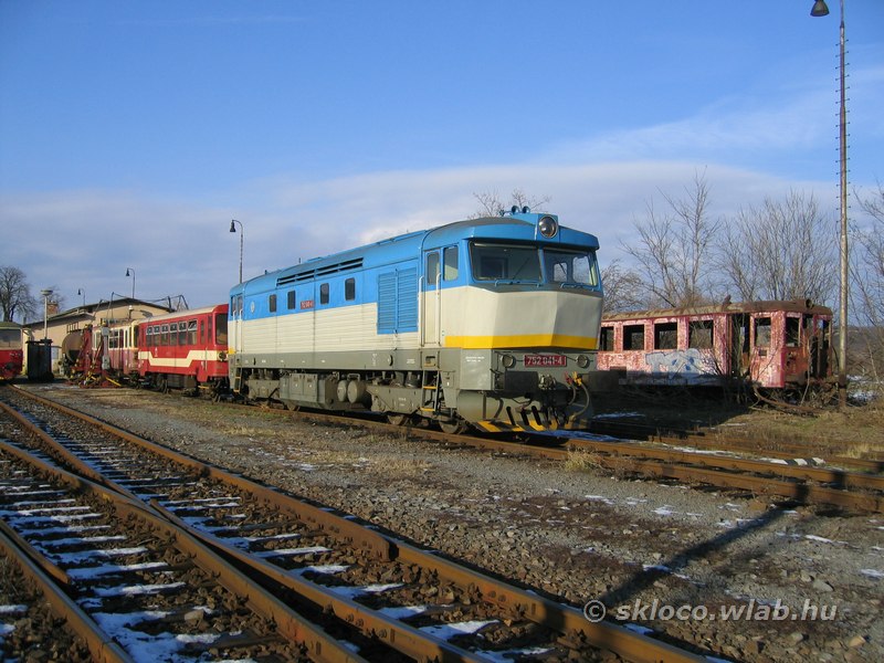 752 041-4