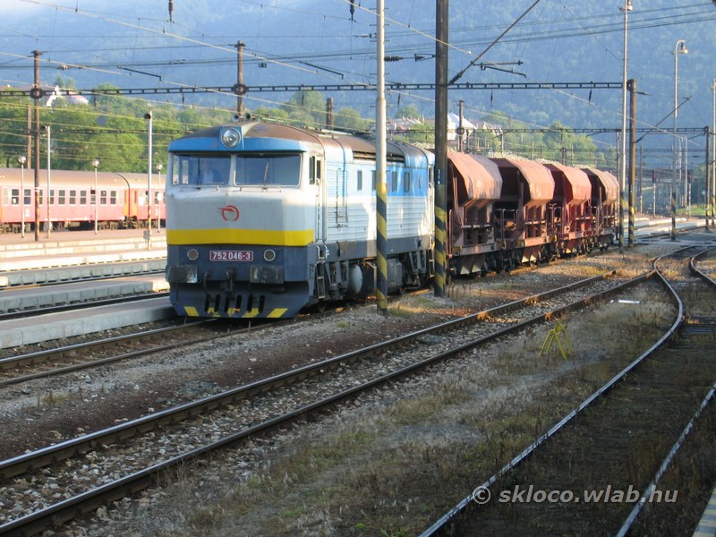 752 046-3 