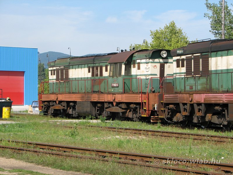 771 052-8