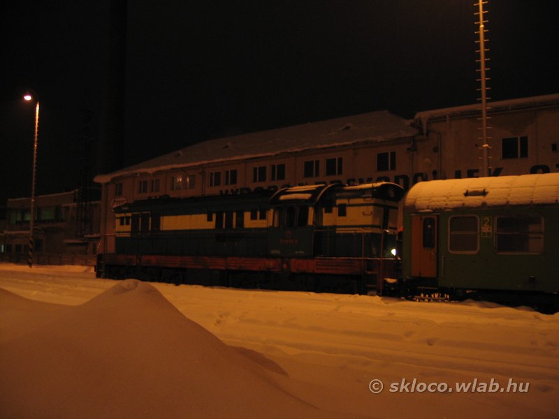 771 054-4