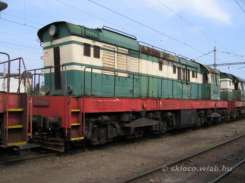 771 174-0
