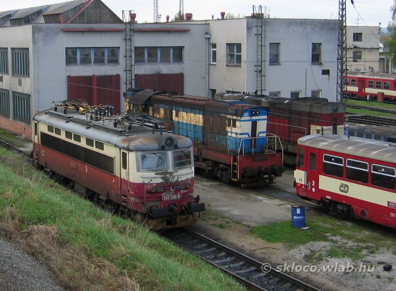 771 182-3