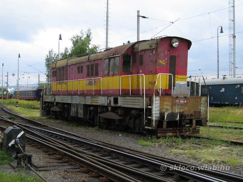 771 194-8