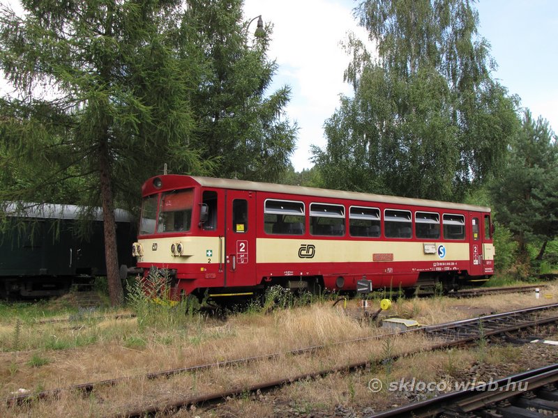 810 220-4
