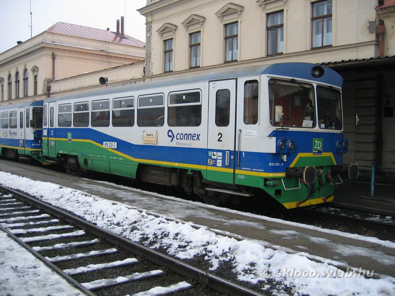 810 221-2