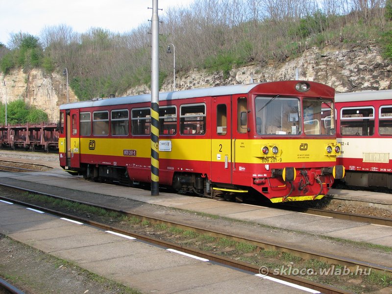 809 281-9 (810 281)