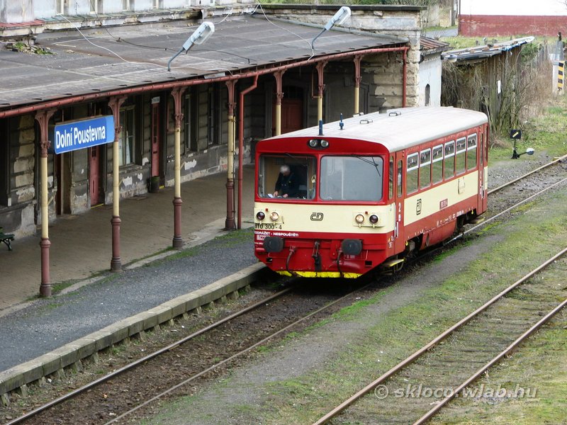 810 300-4