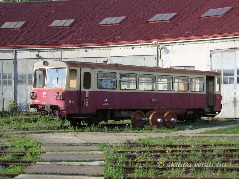 (810 437-4)