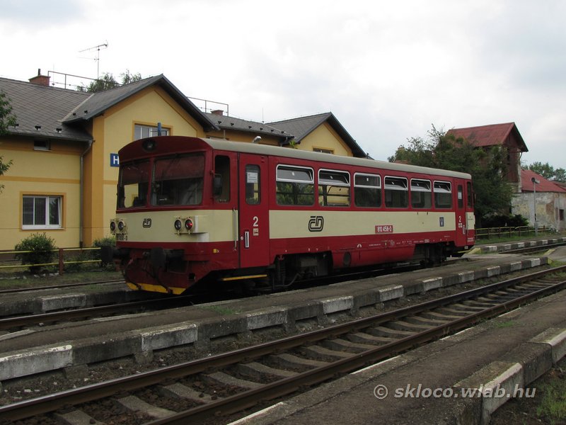 810 458-0