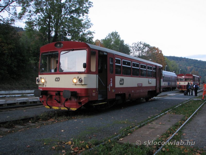 810 468-9