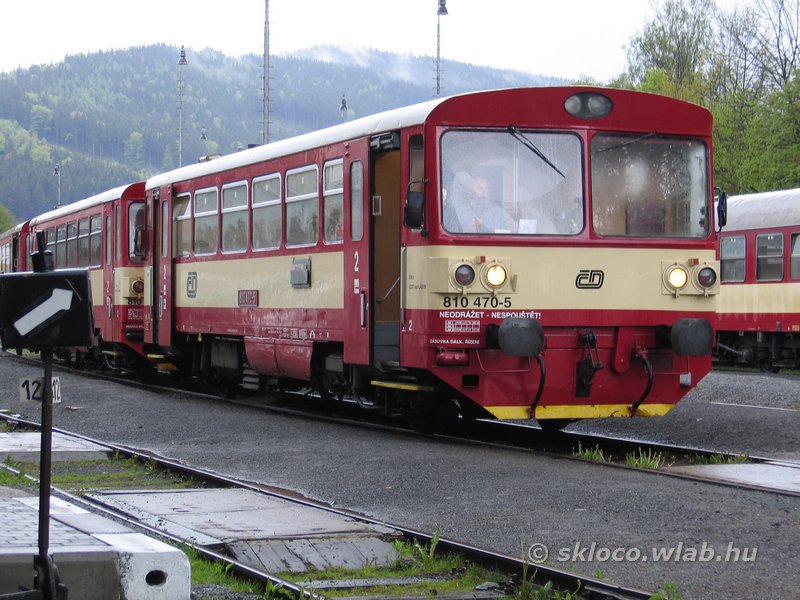 810 470-5