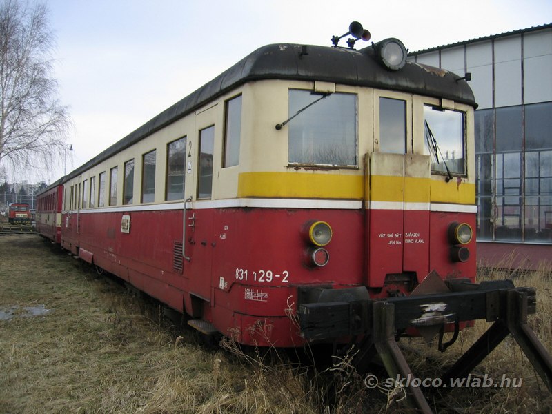 (831 129-2)