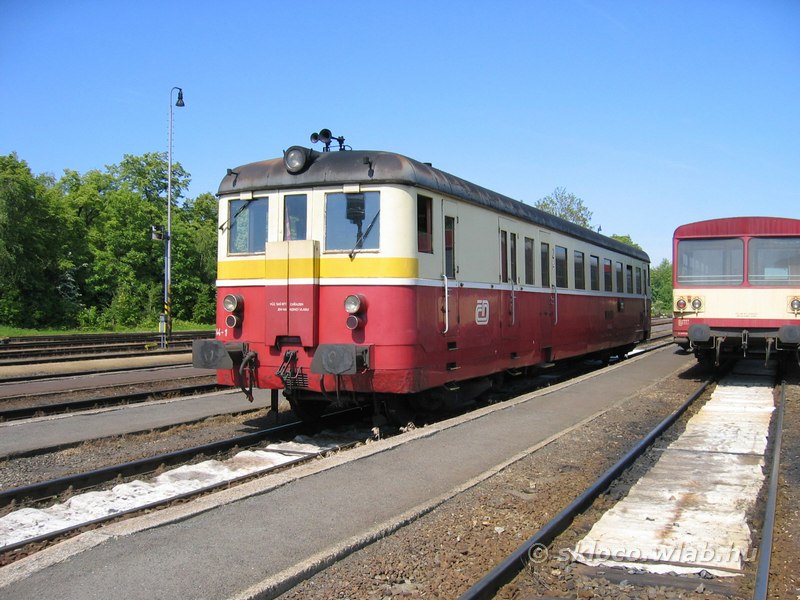 (831 144-1)