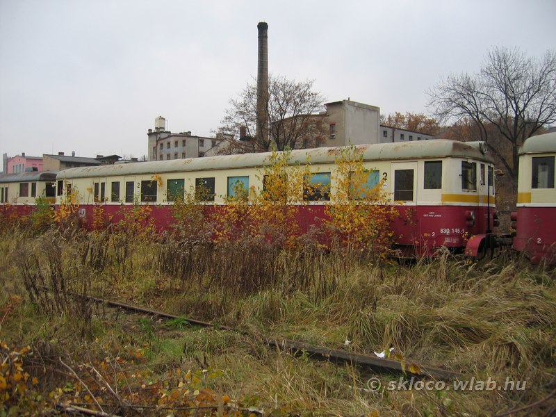 (830 145-9)