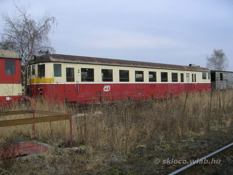 831 163-2