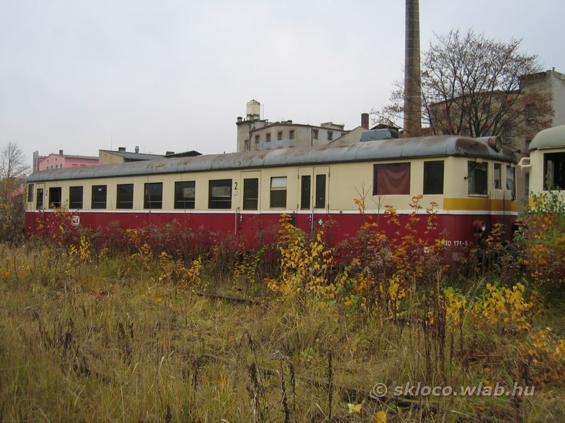 (830 171-5)
